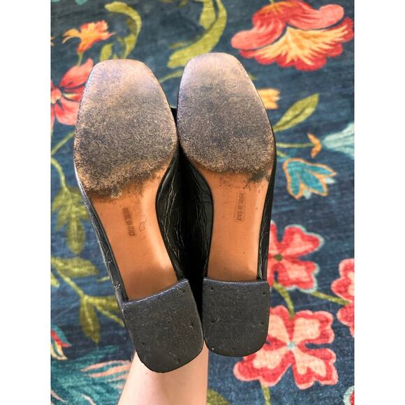 Salvatore Ferragamo Leather Vara Bow Heels Size 5 - Picture 7 of 9